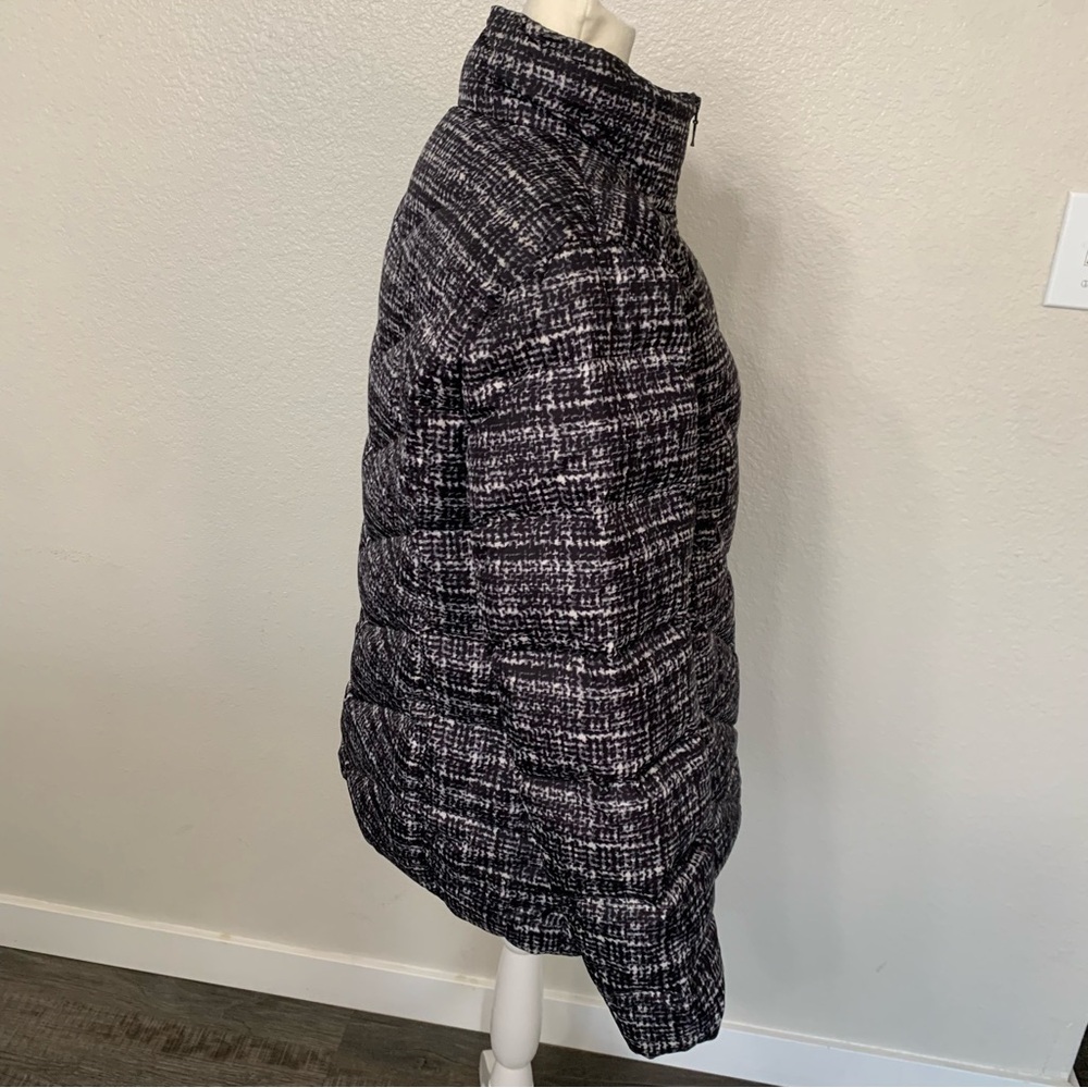 Lands End Down Jacket Size Medium - image 3